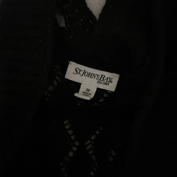 Ladies plus size (3X) cropped short sleeved sweater - Picture 3 of 4